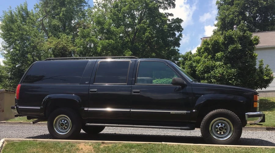 1996 GMC Suburban 8th Gen - Image 2 of 6
