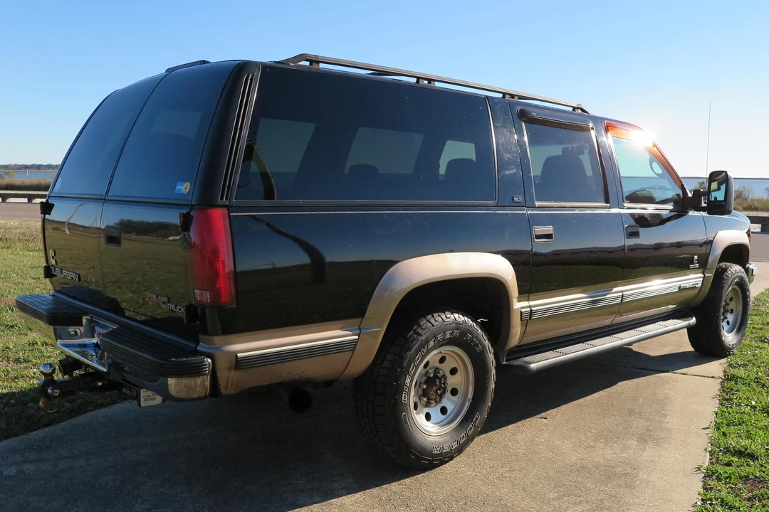 1996 GMC Suburban 8th Gen - Image 4 of 6