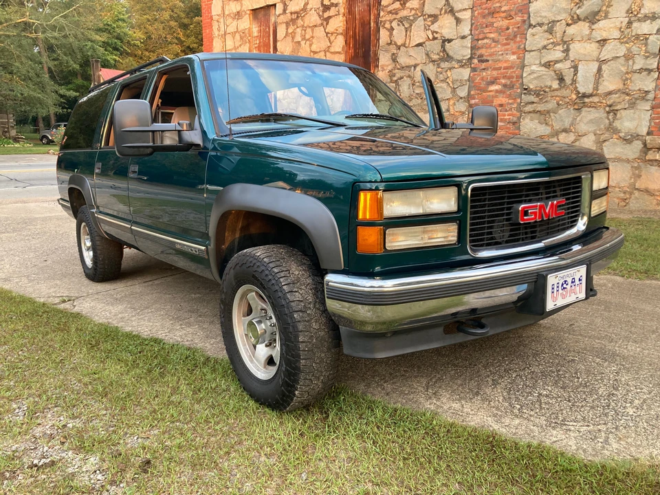 1996 GMC Suburban 8th Gen - Image 19 of 31