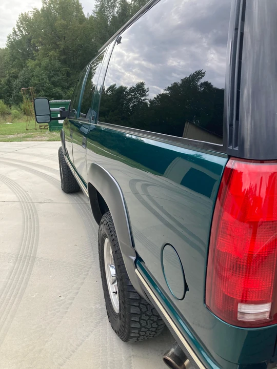 1996 GMC Suburban 8th Gen - Image 29 of 31
