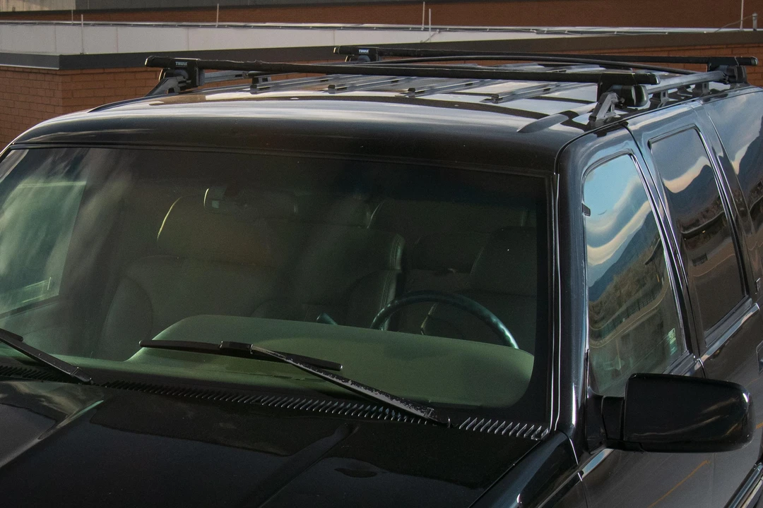 1996 GMC Suburban 8th Gen - Image 27 of 31