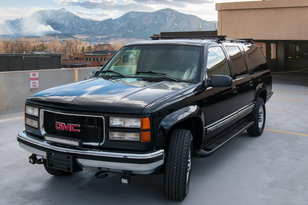 1996 GMC Suburban 8th Gen - Image 10 of 31