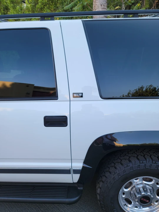 1996 GMC Suburban 8th Gen - Image 30 of 31