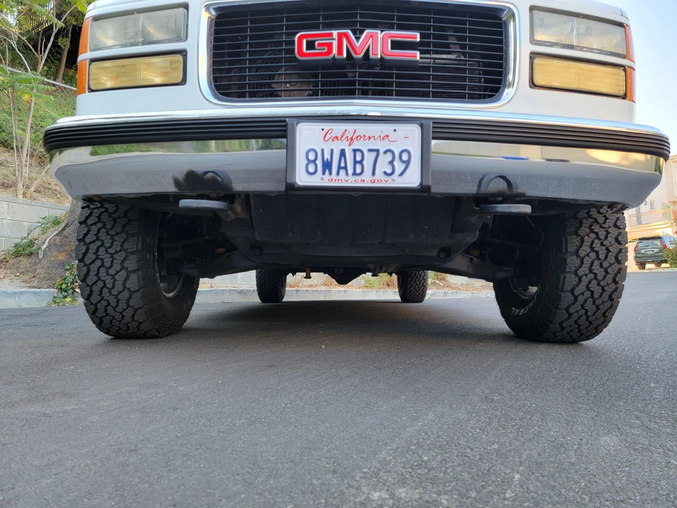 1996 GMC Suburban 8th Gen - Image 11 of 31