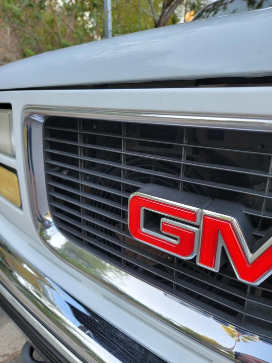 1996 GMC Suburban 8th Gen - Image 13 of 31