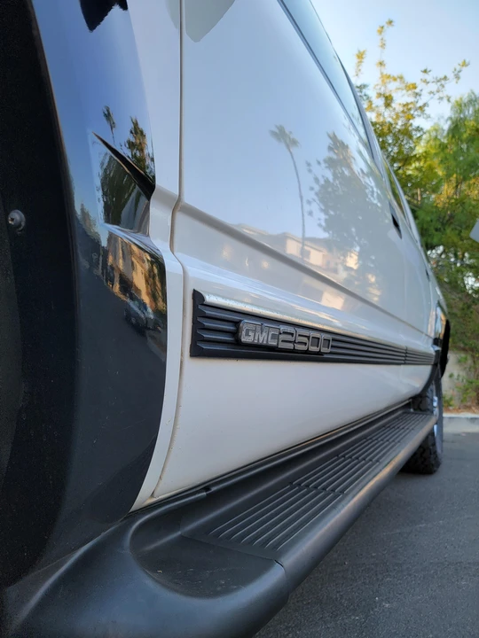 1996 GMC Suburban 8th Gen - Image 23 of 31
