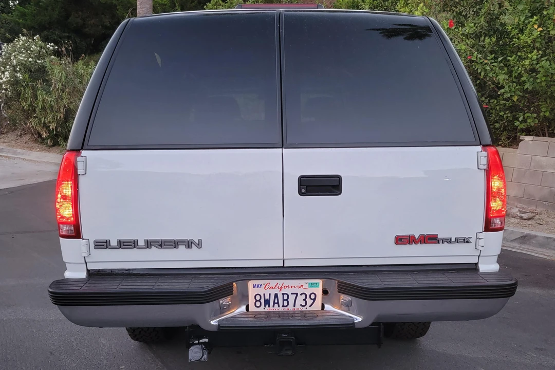 1996 GMC Suburban 8th Gen - Image 5 of 31