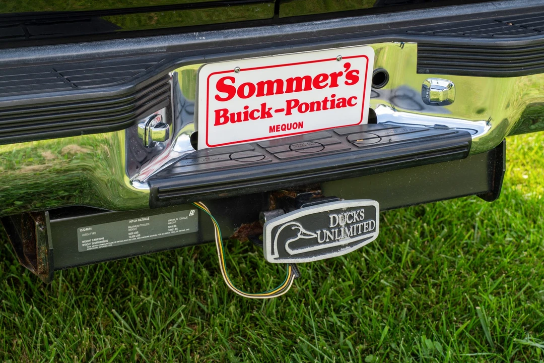 1996 GMC Suburban 8th Gen - Image 27 of 31