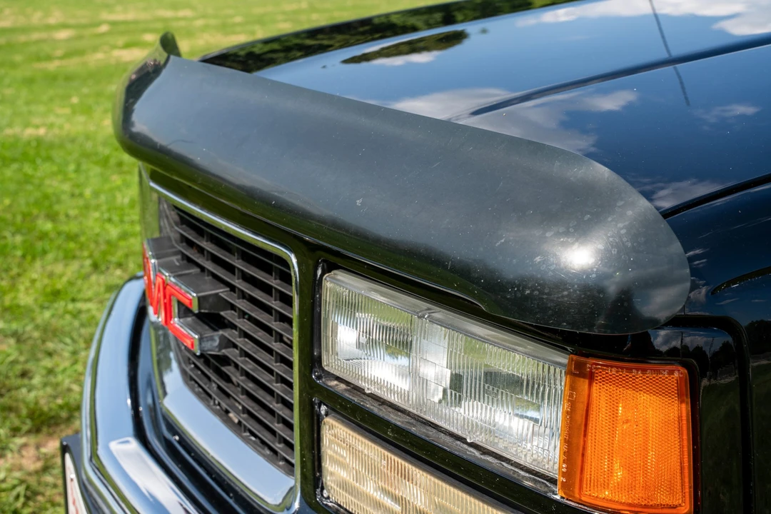 1996 GMC Suburban 8th Gen - Image 23 of 31