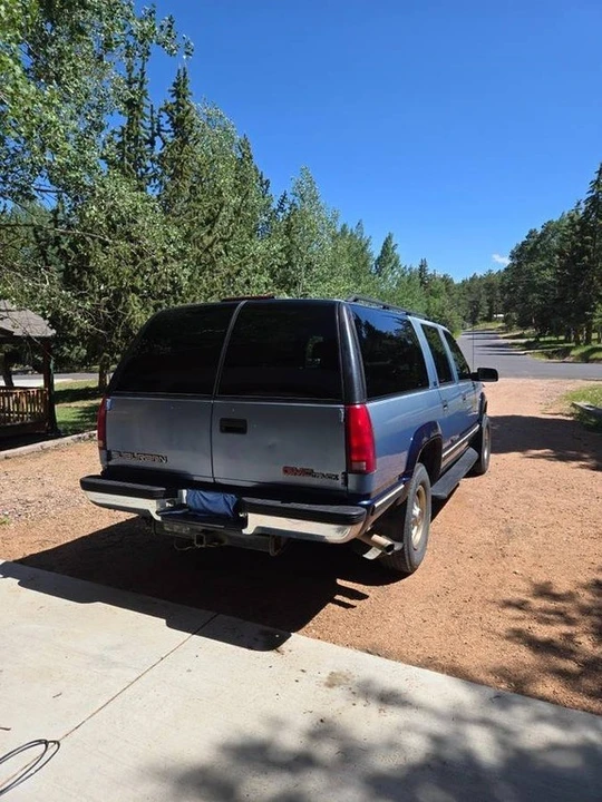 1996 GMC Suburban 8th Gen - Image 6 of 12