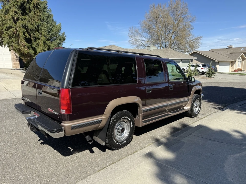 1996 GMC Suburban 8th Gen - Image 5 of 21