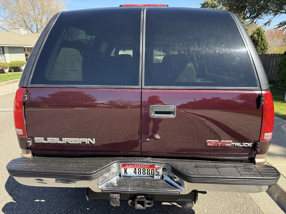 1996 GMC Suburban 8th Gen - Image 20 of 21