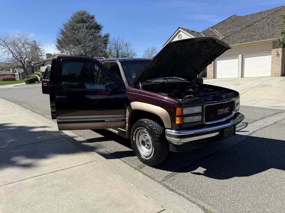 1996 GMC Suburban 8th Gen - Image 15 of 21