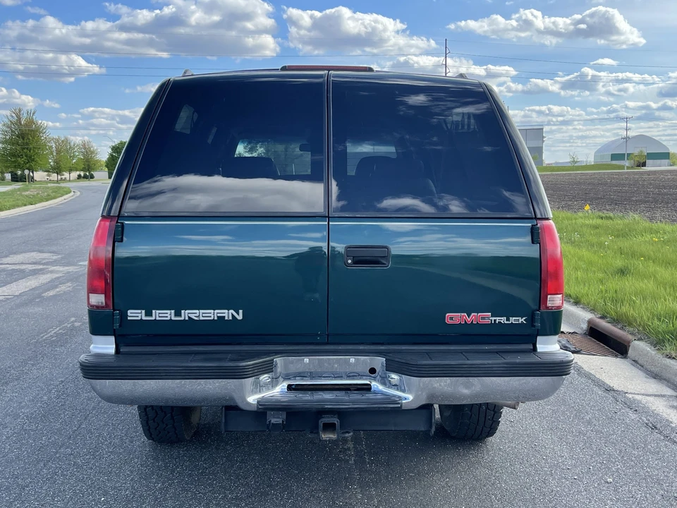 1996 GMC Suburban 8th Gen - Image 15 of 31