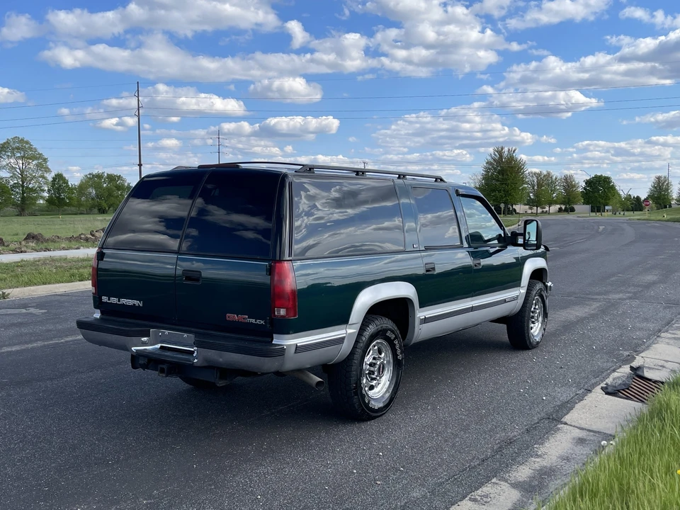 1996 GMC Suburban 8th Gen - Image 14 of 31