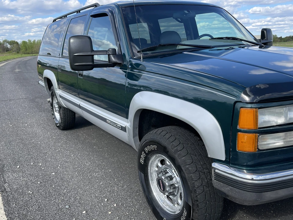 1996 GMC Suburban 8th Gen - Image 20 of 31