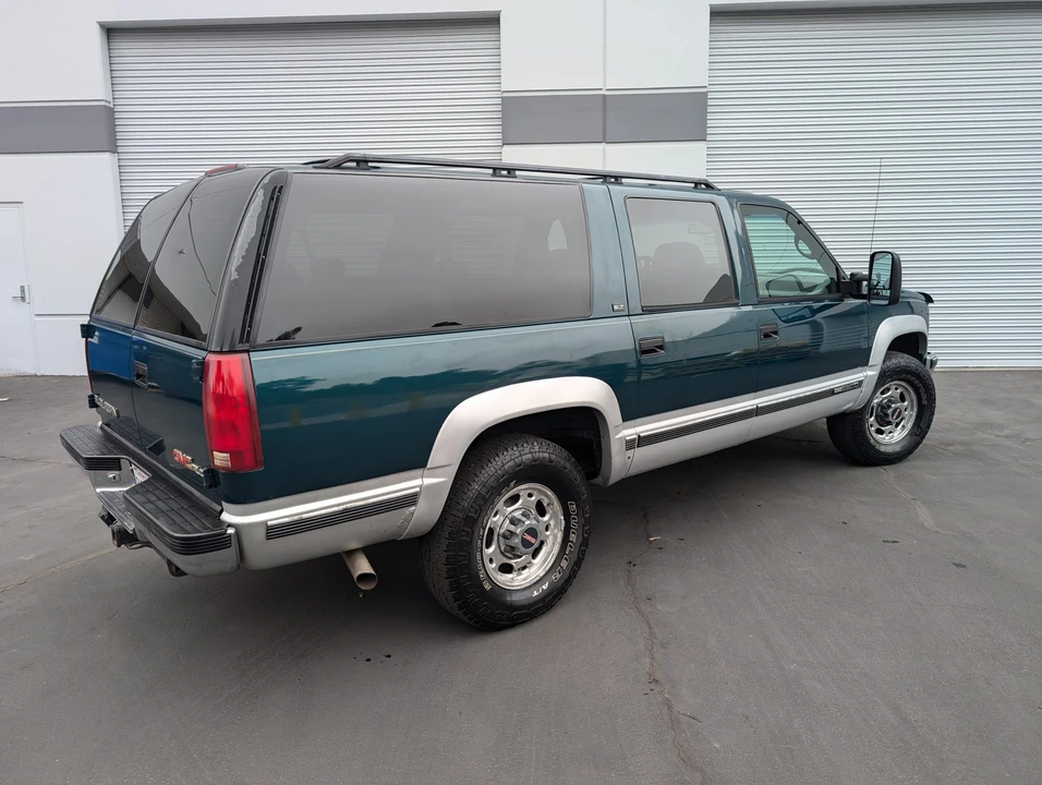 1996 GMC Suburban 8th Gen - Image 15 of 31