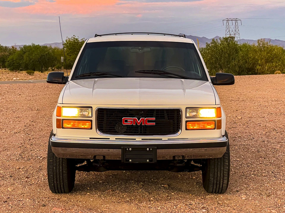 1996 GMC Suburban 8th Gen - Image 31 of 31