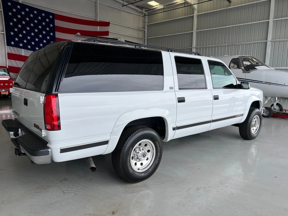 1996 Chevrolet Suburban 8th Gen - Image 14 of 31