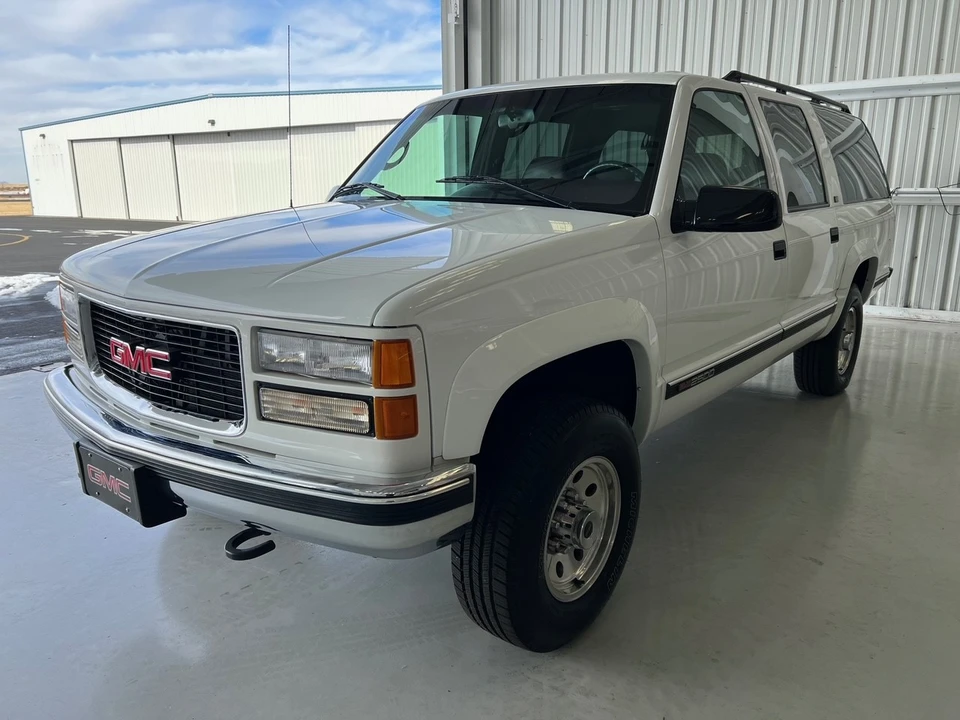 1996 Chevrolet Suburban 8th Gen - Image 5 of 31