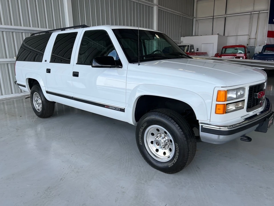 1996 Chevrolet Suburban 8th Gen - Image 10 of 31