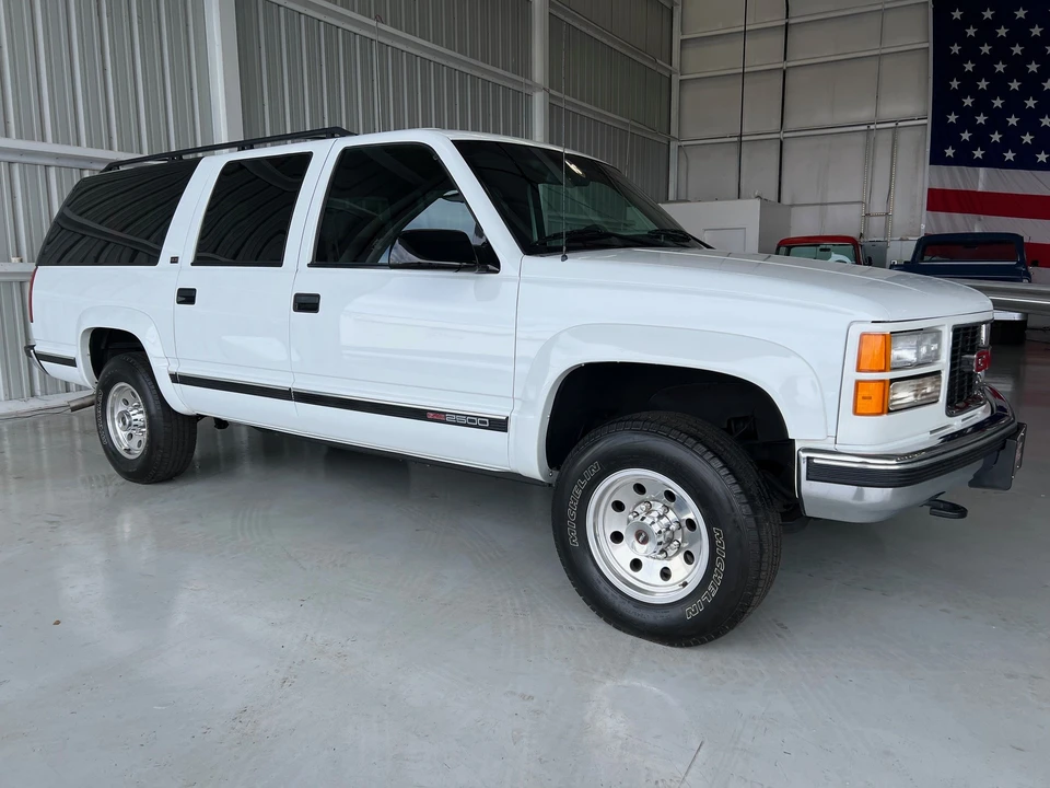 1996 Chevrolet Suburban 8th Gen - Image 11 of 31