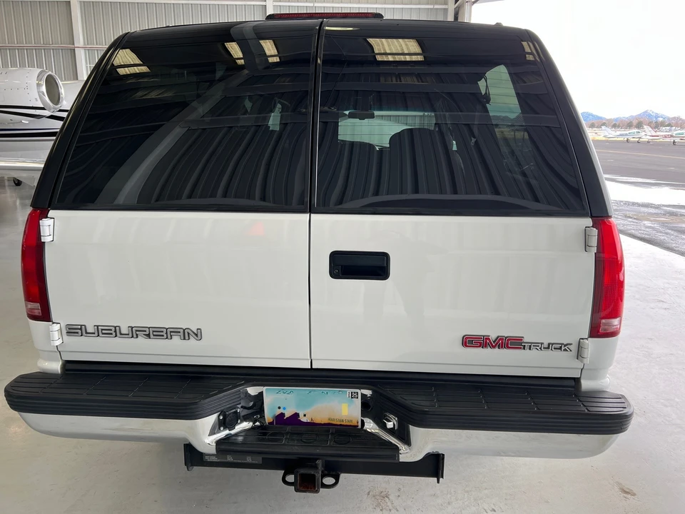 1996 Chevrolet Suburban 8th Gen - Image 17 of 31