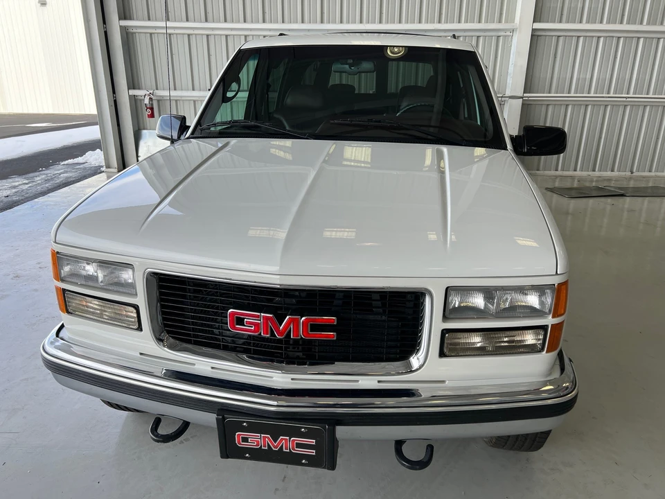 1996 Chevrolet Suburban 8th Gen - Image 6 of 31