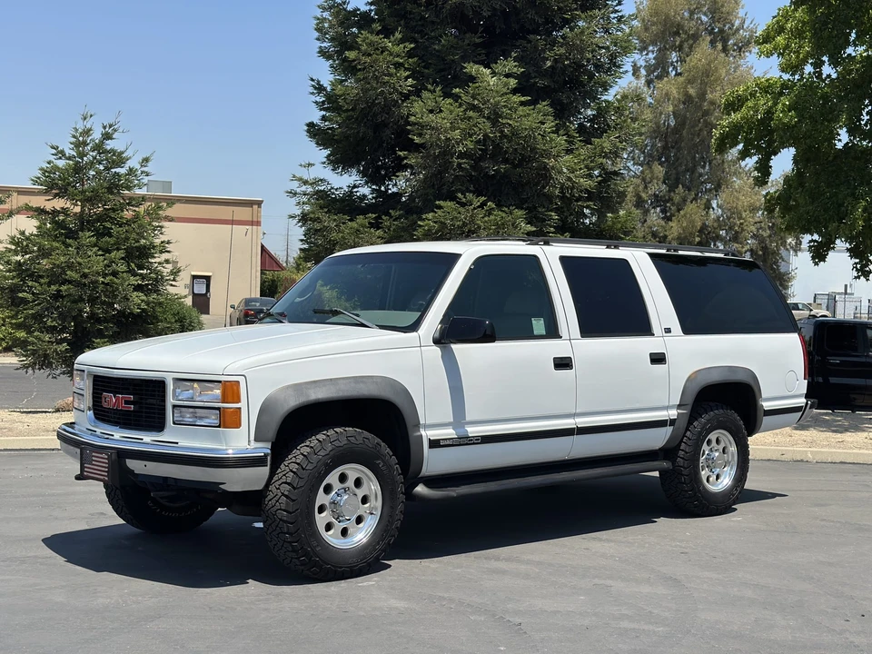 1996 GMC Suburban 8th Gen - Image 6 of 31