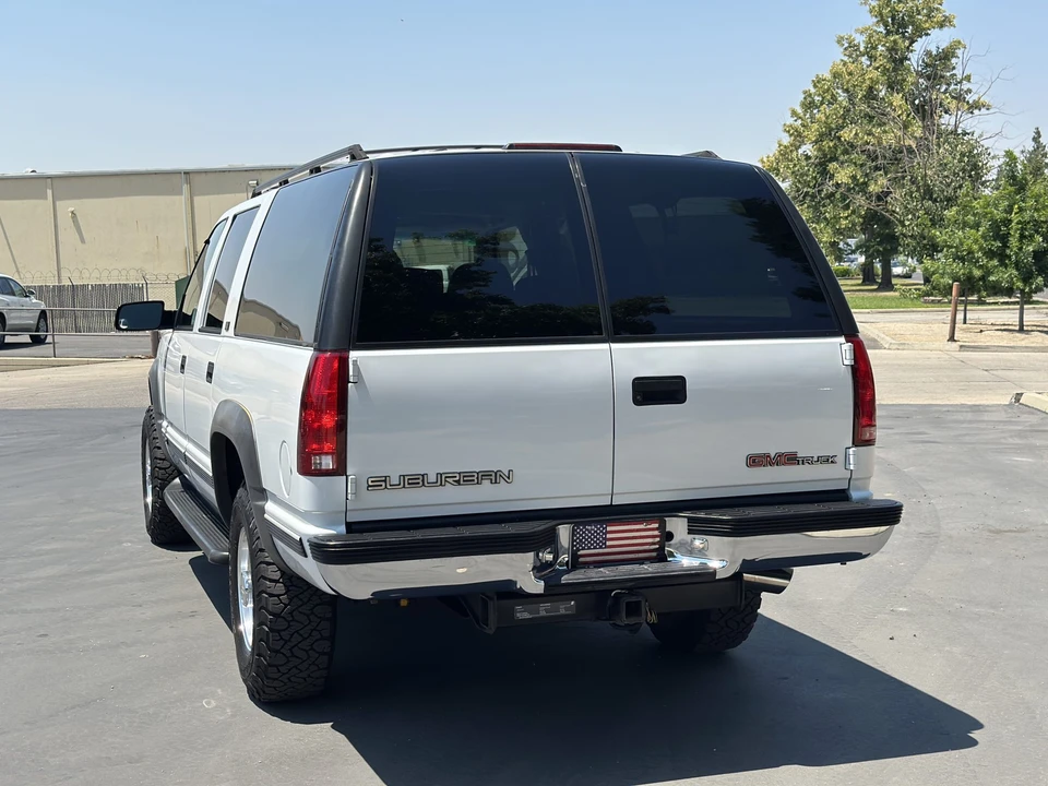 1996 GMC Suburban 8th Gen - Image 21 of 31