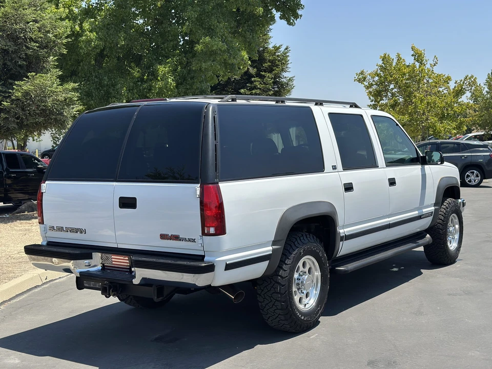 1996 GMC Suburban 8th Gen - Image 25 of 31