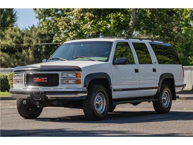 1996 GMC Suburban 8th Gen - Image 3 of 15