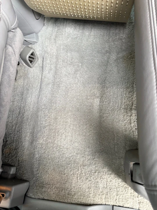 1996 GMC Suburban 8th Gen - Image 16 of 21