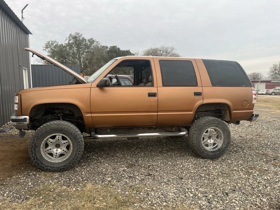 1996 GMC Yukon 1st Gen - Image 5 of 12