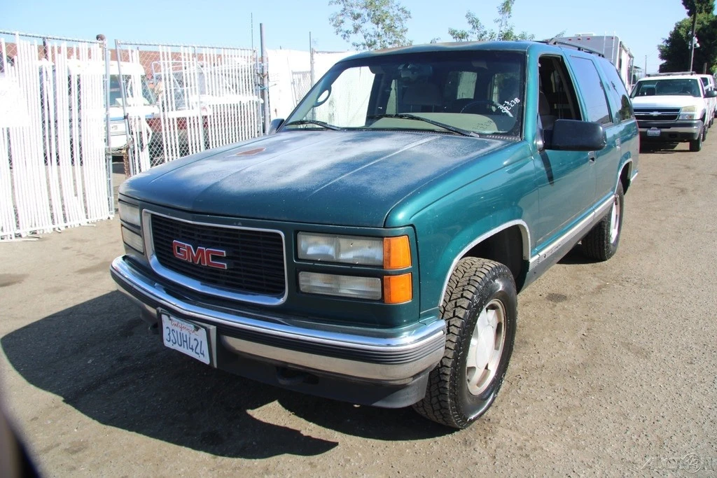 1996 GMC Yukon 1st Gen - Image 2 of 21