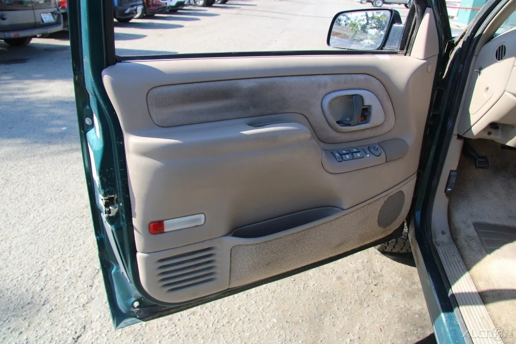 1996 GMC Yukon 1st Gen - Image 11 of 21
