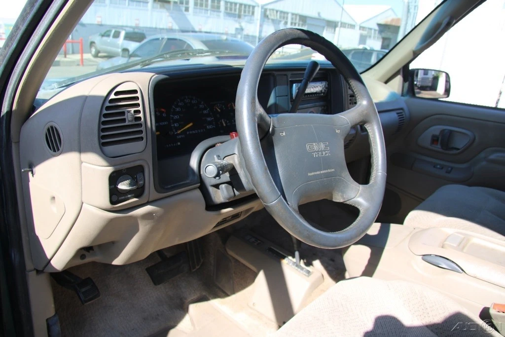 1996 GMC Yukon 1st Gen - Image 13 of 21
