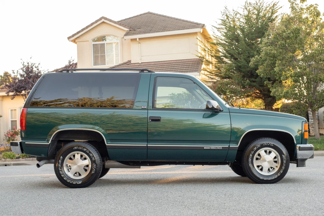 1996 GMC Yukon 1st Gen - Image 3 of 31