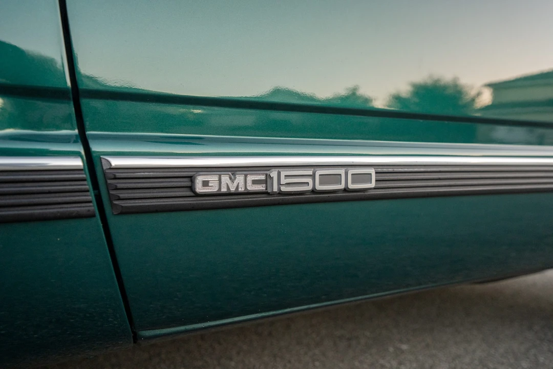 1996 GMC Yukon 1st Gen - Image 19 of 31