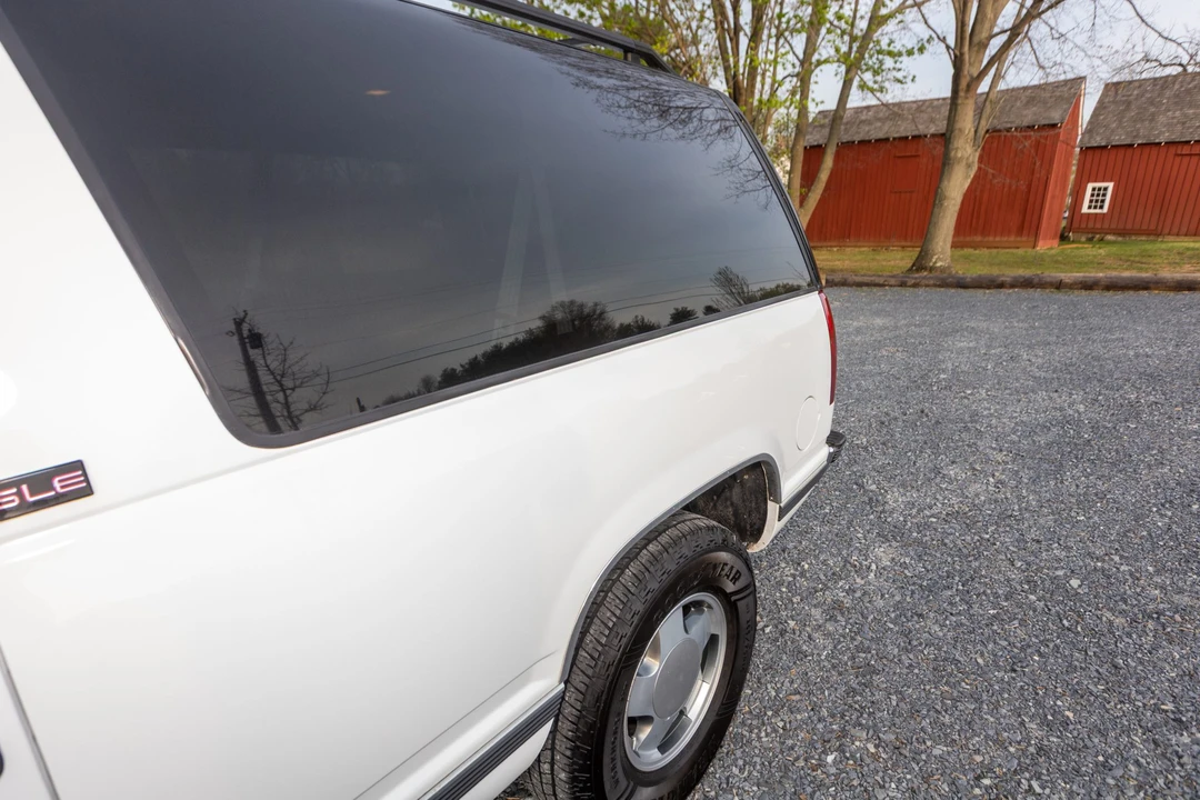 1996 GMC Yukon 1st Gen - Image 27 of 31