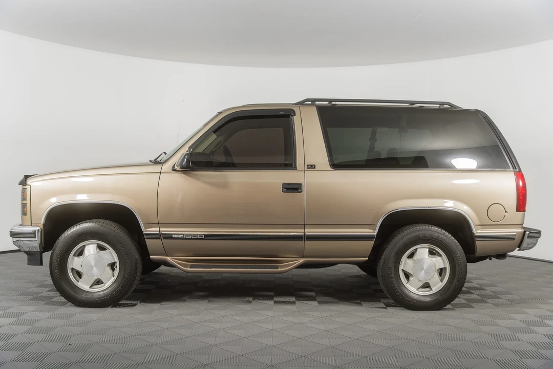 1996 GMC Yukon 1st Gen - Image 3 of 31