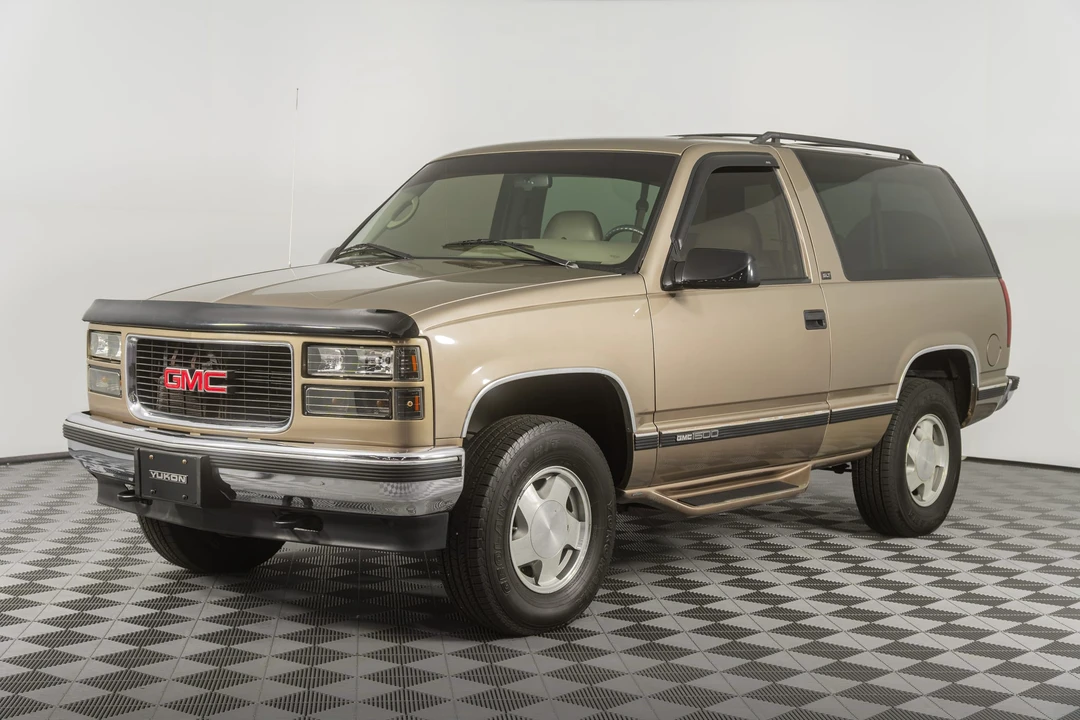 1996 GMC Yukon 1st Gen - Image 2 of 31