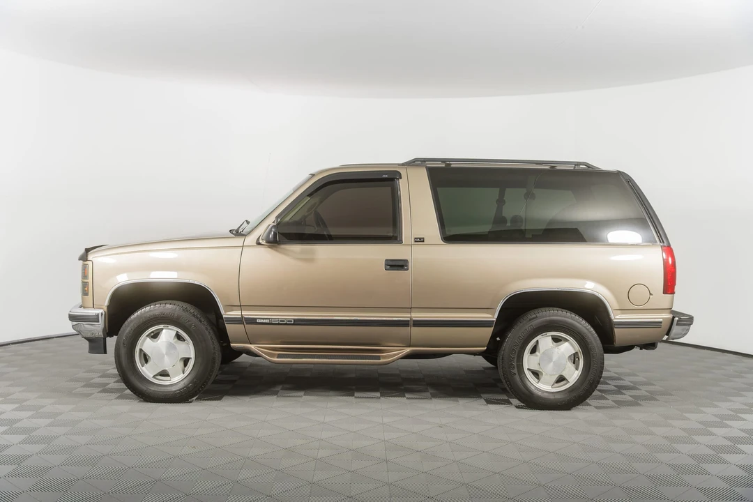 1996 GMC Yukon 1st Gen - Image 10 of 31