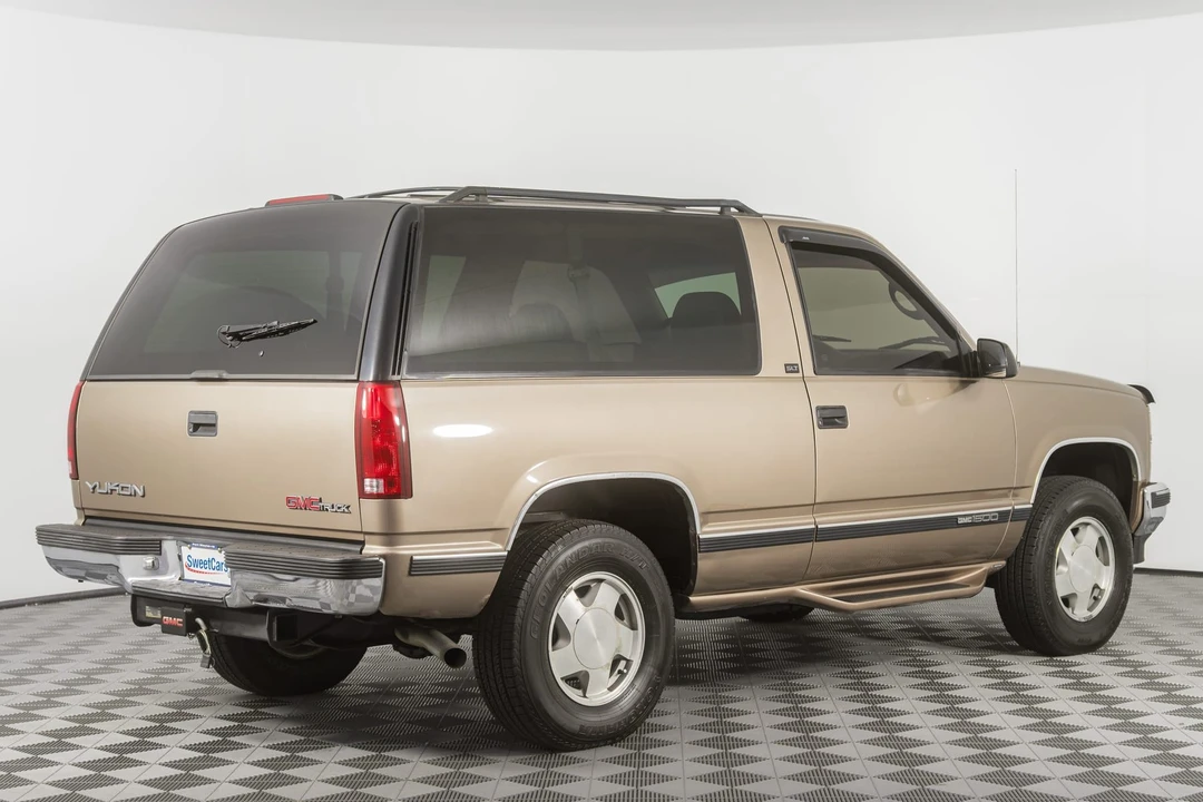 1996 GMC Yukon 1st Gen - Image 17 of 31