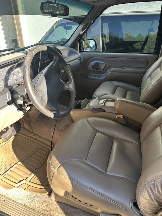 1996 GMC Yukon 1st Gen - Image 5 of 5