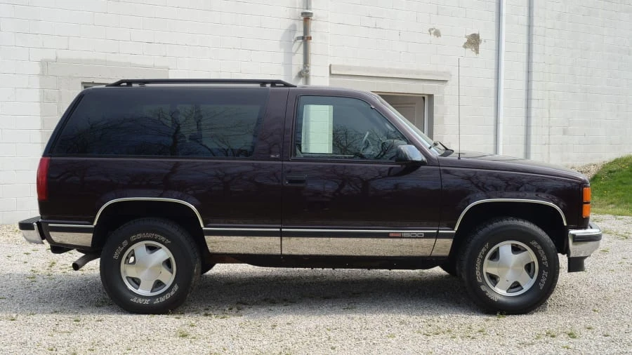 1996 GMC Yukon 1st Gen - Image 2 of 14