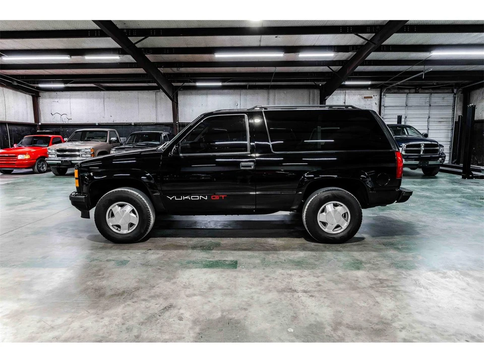 1996 GMC Yukon 1st Gen - Image 2 of 22