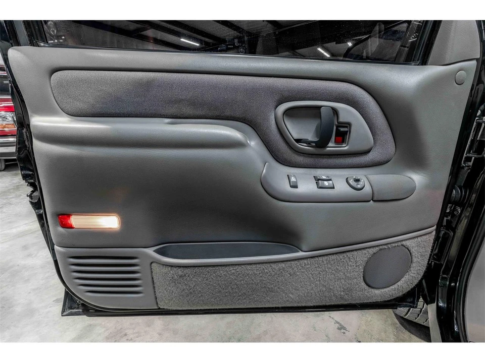 1996 GMC Yukon 1st Gen - Image 12 of 22