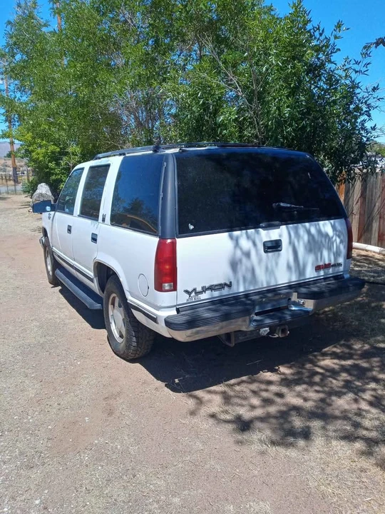 1996 GMC Yukon 1st Gen - Image 5 of 9