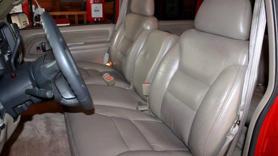 1996 GMC Yukon 1st Gen - Image 3 of 10